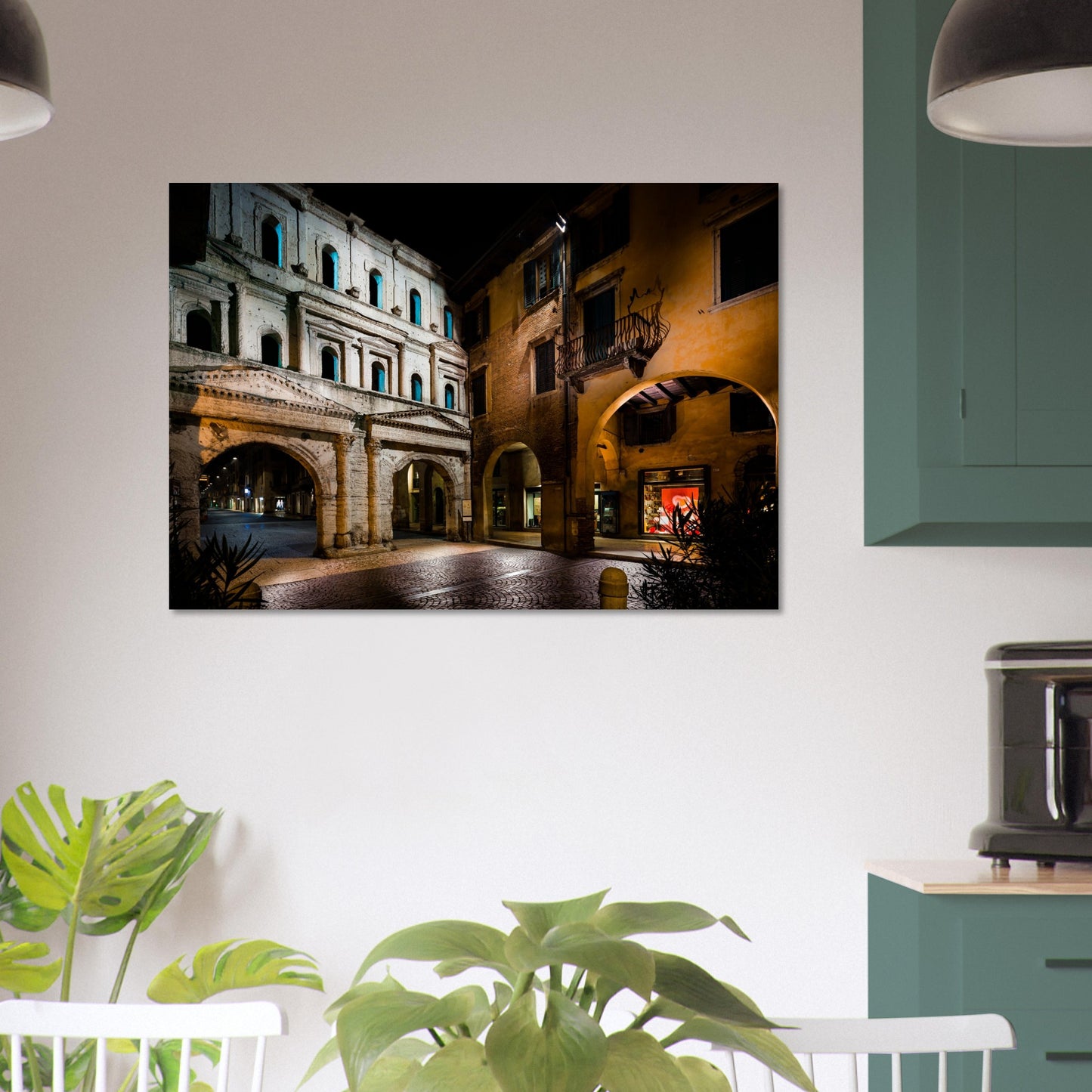 e9838b00-3523-4e4f-bc48-a83a57aaf419